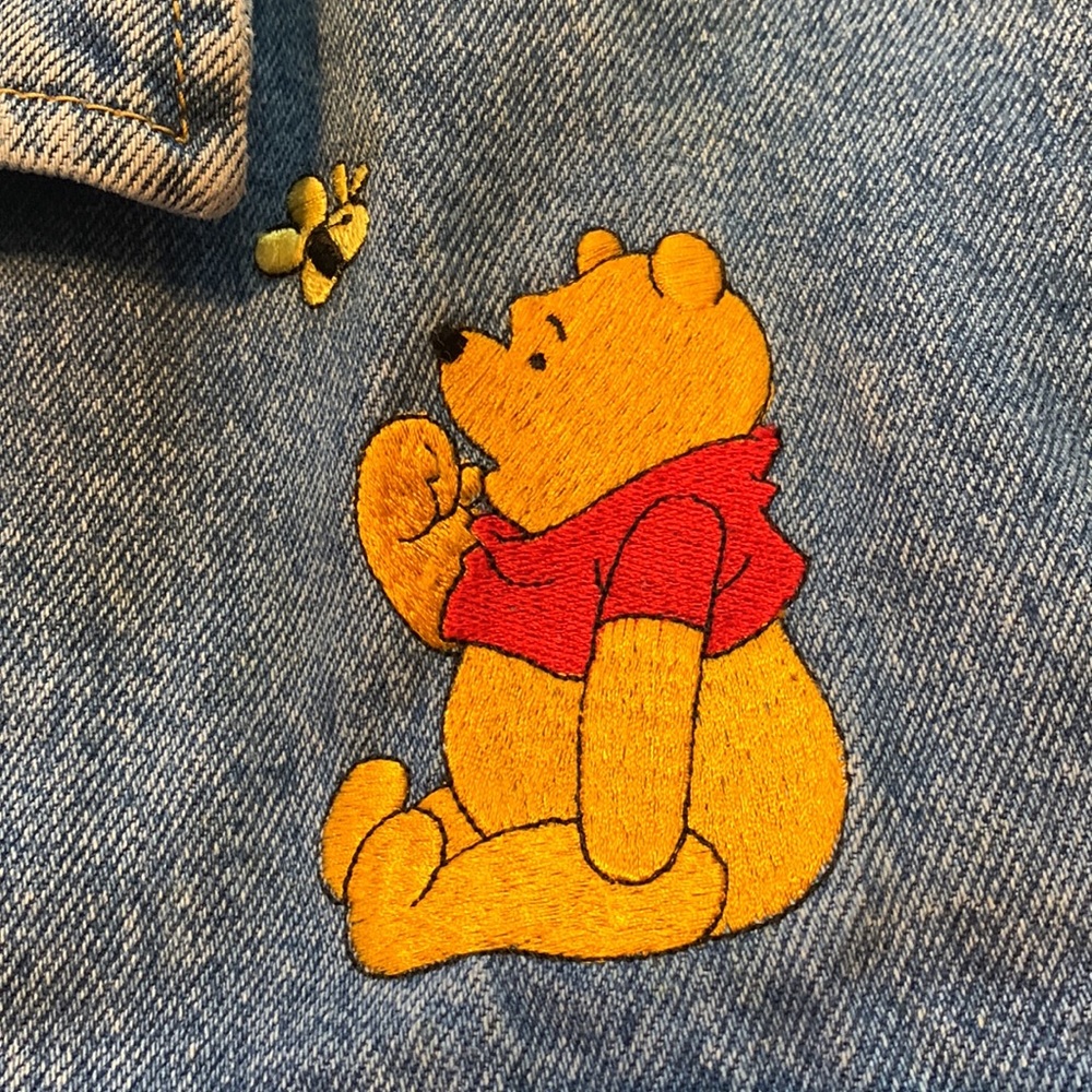 Vintage Disney Winnie The Pooh & Bee Embroidered Denim Jean Jacket Sz Large - Picture 5 of 11